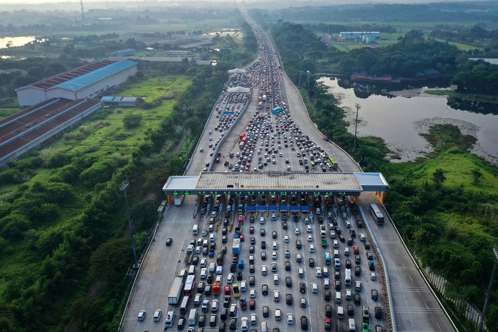 Awas Macet! Jutaan Orang Bakal Liburan Akhir Tahun, Didominasi Mobil Pribadi