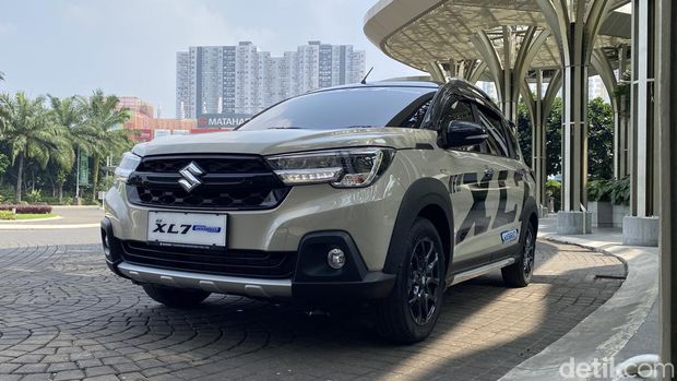 Suzuki , Suzuki XL7, Cuma Rp 4 Jutaan, Segini Pajak Tahunan Suzuki XL7
