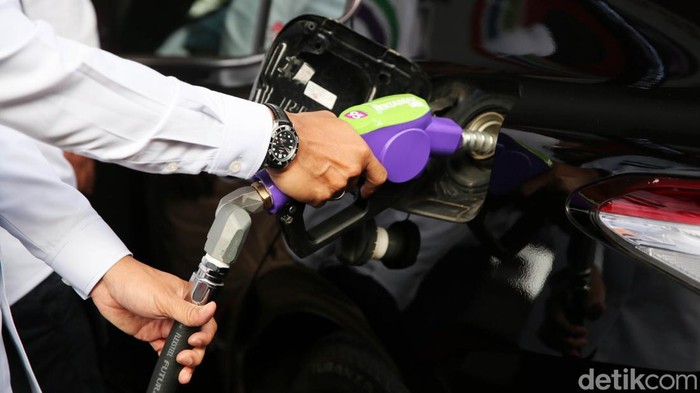 ESDM Sebut Mobil di Indonesia Kompatibel Etanol hingga 20 Persen, Benarkah?