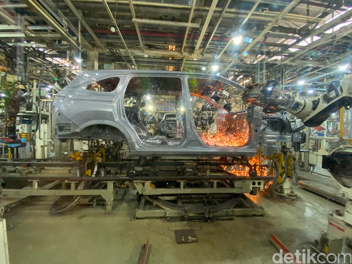 RI Bisa Bikin Mobil Bahan Bakar Etanol, Alternatif saat Minyak Mahal