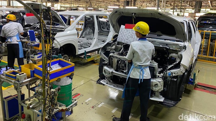 Ini Dampak Jika Indonesia Kebanyakan Impor Mobil