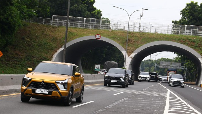 Mitsubishi, Mitsubishi XForce, Fitur Ini Bikin Mitsubishi XForce 'Nempel' di Jalan, Stabil pas Nikung