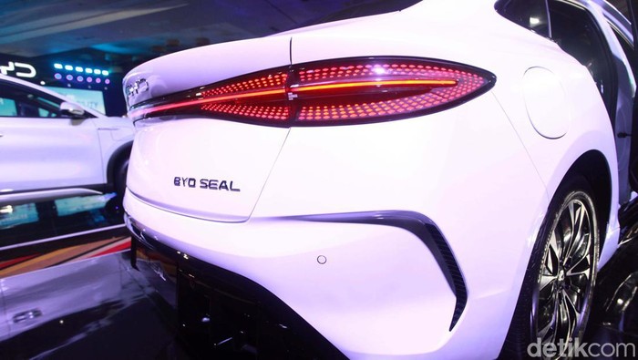 BYD, BYD Seal, Barunya Tembus Rp 750 Juta, Segini Harga Pasaran BYD Seal Bekas