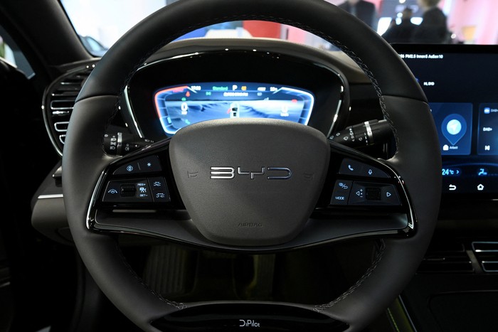 BYD, BYD Bikin Was-was Setelah Pangkas Harga Mobilnya