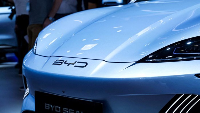 BYD, Mobil PHEV Melejit di RI Gara-gara Merek China, BYD Kok Nggak Ikutan?