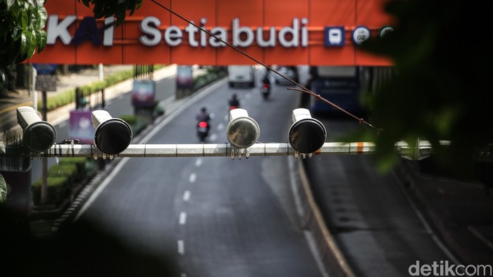 Pelanggar Lalu Lintas Bakal Dipelototi 5.000 Kamera ETLE!