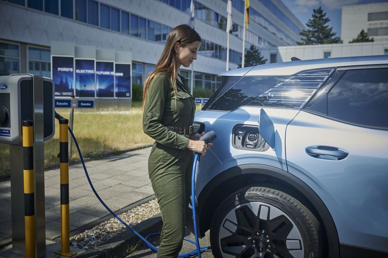 Ford, Insentif Mobil Listrik, Bos Ford: Tanpa Insentif, Penjualan Mobil Listrik Bisa Runtuh