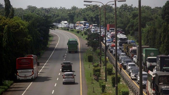 Awas Macet, Kemenhub Prediksi Puncak Arus Mudik dan Balik Tanggal Segini