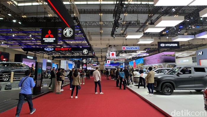 Harga Tiket GIIAS 2025: Cek Lokasi, Jadwal, dan Cara Pembelian