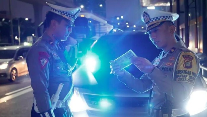 Termasuk Pejabat, Polisi Tindak Ribuan Pengguna Strobo-Sirene Ilegal