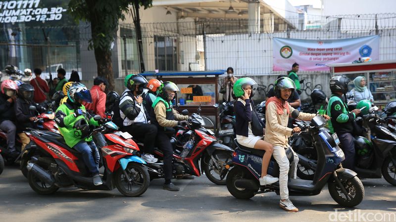 Ini Dampak Buruk Andai Tarif Ojol Naik 8-15 Persen di Indonesia