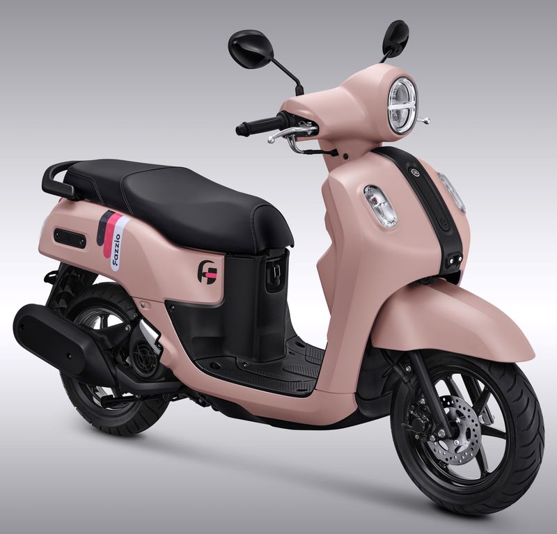 Harga Honda Scoopy dan Yamaha Fazzio Oktober 2025