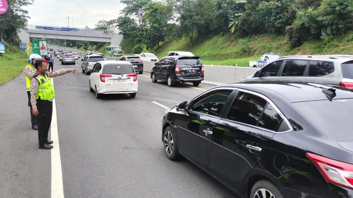 Gagal Jaga Jarak Aman Penyebab Dominan Kecelakaan, Ingat Lagi Rumus 3 Detik