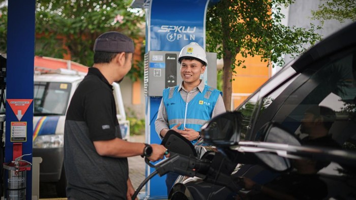 Pajak Lebih Murah Bikin Orang Indonesia Kepincut Beli Mobil Listrik