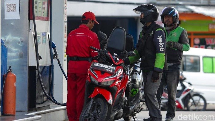 Isi Pertalite Kecampur Solar, Motor-motor Harus Kuras Tangki-Ganti Busi!