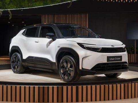Toyota, Suzuki , SUV Toyota Kembaran Suzuki Terdaftar di Indonesia, Ini Bocoran Nilai Jualnya