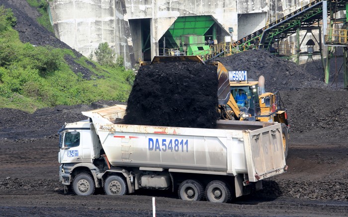 Dampak Truk China Banjiri RI, Pabrik Sparepart Sampai PHK Pekerja