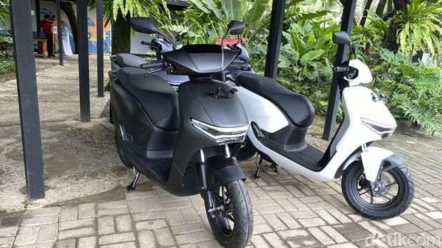 Honda BeAT, Motor Listrik Honda, Honda, Honda e, Harga Beda Rp 300 Ribuan, Mending Beli BeAT atau Motor Listrik Honda CUV e:?