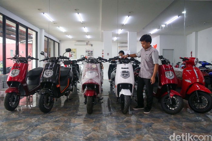 Harga Motor Listrik Nggak Turun, Tak Ada Subsidi Lagi
