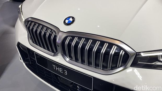 BMW X5, BMW Recall Seri 3 sampai X5, Berpotensi Terbakar