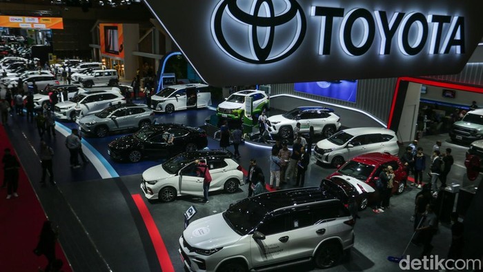 Bikin Harga Mahal, Ini Sederet Pajak saat Beli Mobil Baru di RI