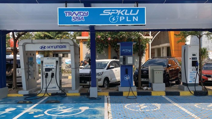 Mudik Pakai Mobil Listrik Makin Digemari, Ini Buktinya