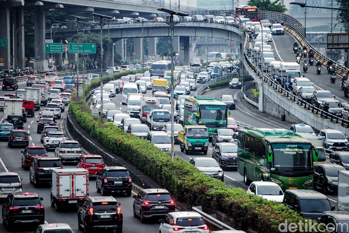 Kendaraan yang Nunggak Pajak dan Belum Uji Emisi Bisa Diawasi Kamera Ini