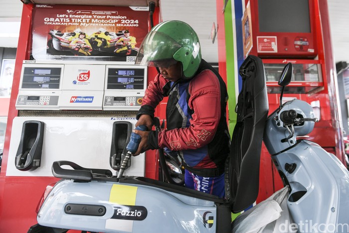 Banyak yang Nggak Sadar, Tiap Beli Bensin Pasti Bayar Pajak