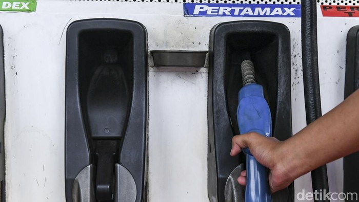 Lexus, Viral Lexus Mogok Setelah Isi Pertamax, Ini Kata Pertamina