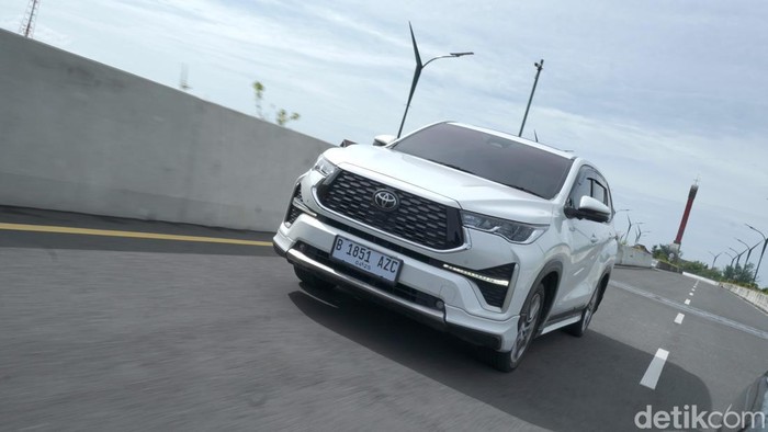 10 Mobil Hybrid Paling Laris di Indonesia Tahun 2025
