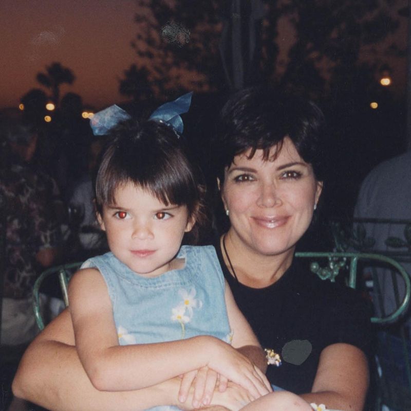 Gaya Rambut Baru Kris Jenner Disebut Bikin Awet Muda, Dikira Kendall Jenner