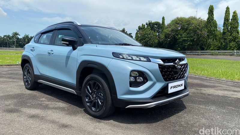 Belum Sebulan Meluncur, Peminat Suzuki Fronx Tembus Segini