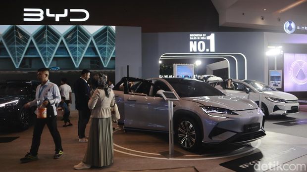 Harga Jual Kembali Mobil Listrik Anjlok Parah, Ini Biang Keroknya