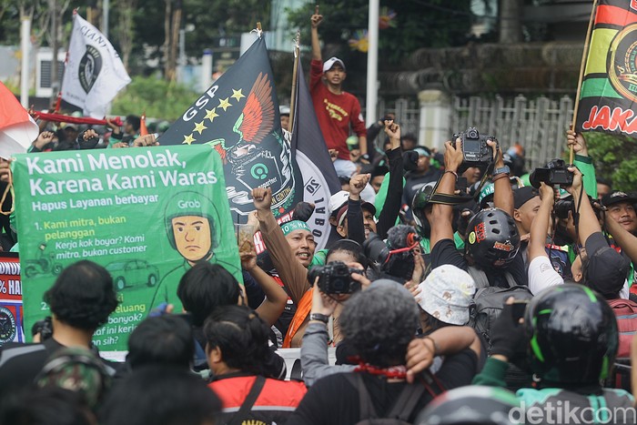 50.000 Ojol Demo Besar Hari Ini, Aplikasi Dimatikan