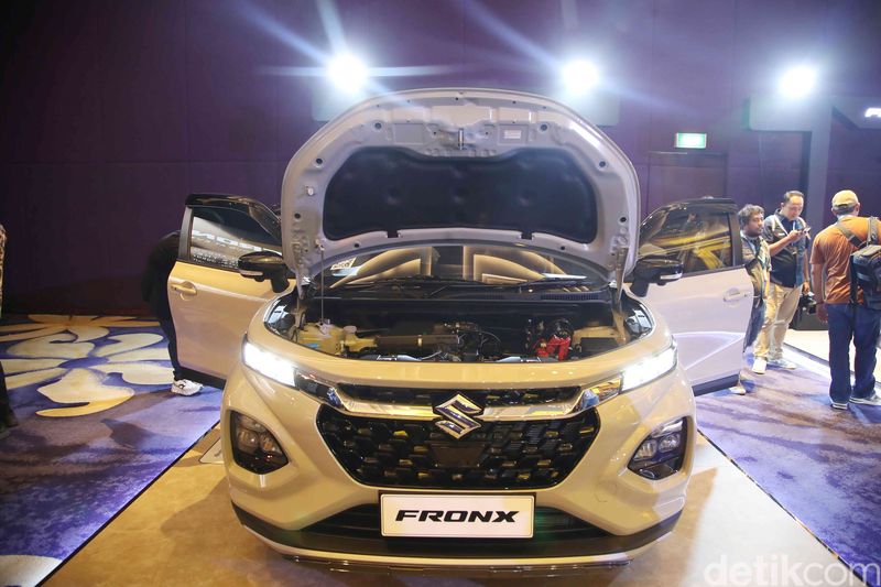 Pesona Suzuki Fronx: Pikat 10 Ribu Konsumen Sebelum Dijual