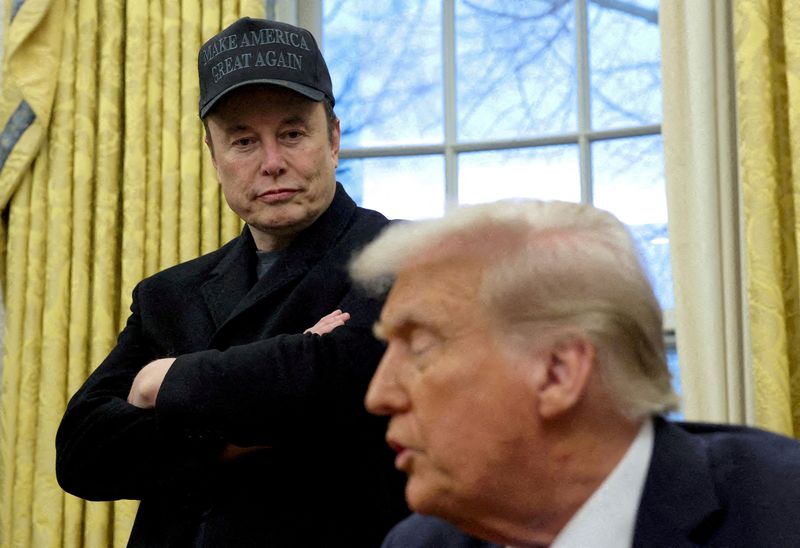 Saham Tesla Menyusut Rp 1,1 T Gegara Elon Musk Umumkan Bikin Partai