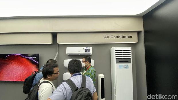 Polytron Buka Showroom Mobil Listrik Pertama, Bareng AC-Kulkas Cs