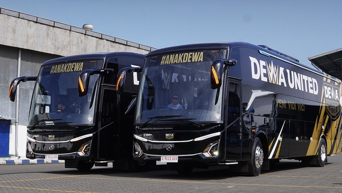Mewah Banget! Bus Baru Dewa United Pakai Bodi Adiputro dan Sasis Mercy