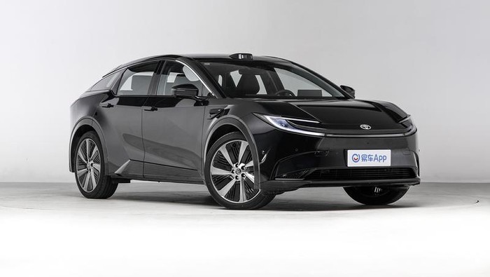 Mobil Listrik BYD, Toyota, BYD, Mobil Listrik Toyota yang Pakai Baterai BYD Bakal Dijual Mulai Rp 290 Jutaan!
