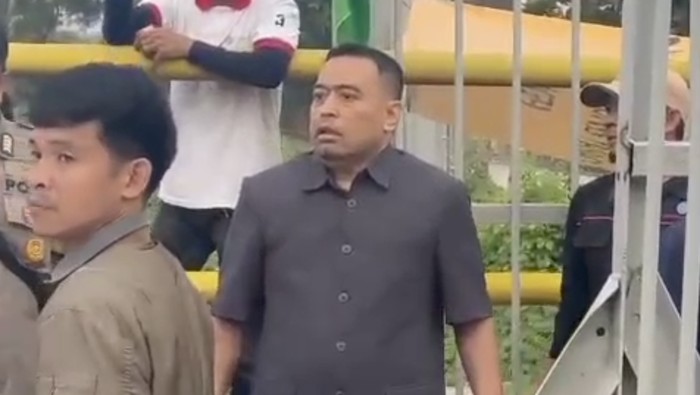 Heboh Anggota DPRD Pakai Mazda CX-5 Diduga Tabrak Pendemo, Alasannya...