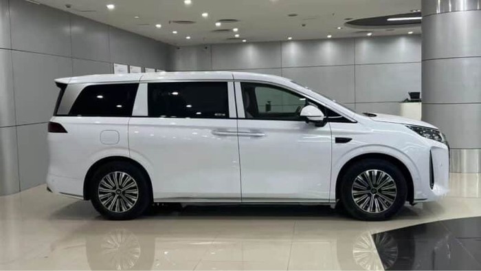 Toyota, BYD, Toyota Alphard Waspada, 'Kakak' BYD M6 Bakal Rambah Banyak Negara