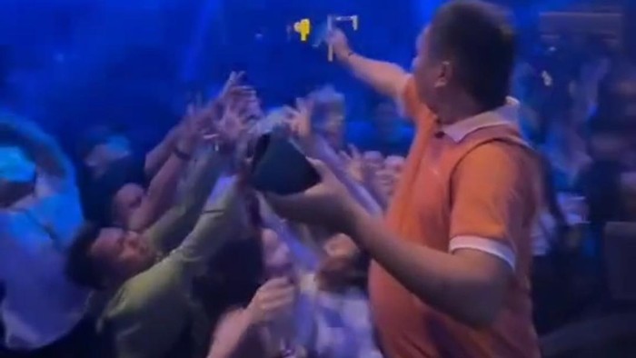 Nyawer di Kelab Malam, Kades di Cirebon Akui Diri Kaya-Punya Mobil Tiga