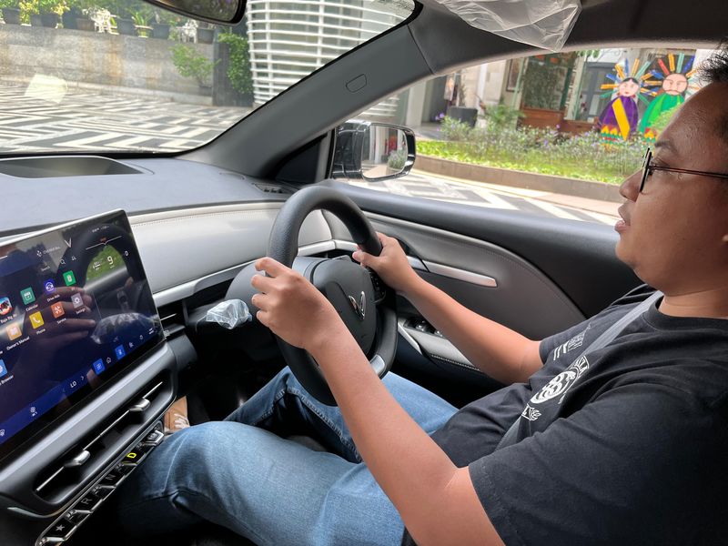 Kesan Pertama Jajal Mobil Listrik VinFast VF6