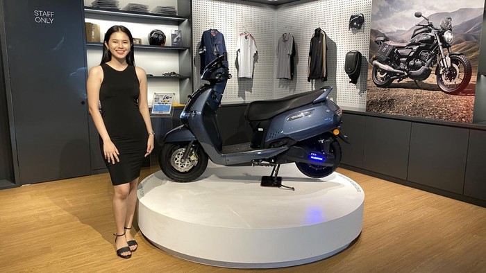Kok Bisa Motor Listrik TVS Turun Harga Rp 23 Juta?