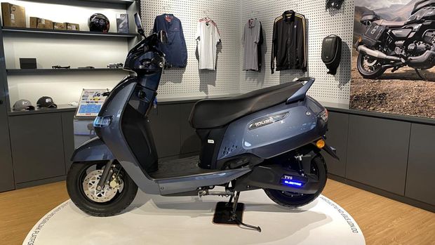 Motor TVS iQube S 2025 Meluncur di Indonesia, Harganya Turun Rp 23 Juta