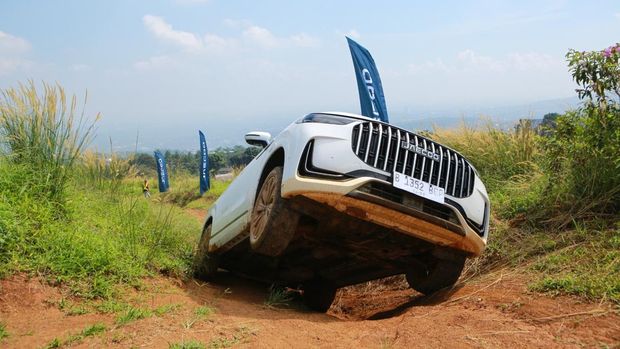 Jajal Performa Offroad Jaecoo J8 AWD, SUV Ganteng yang Asyik Diajak Main Tanah