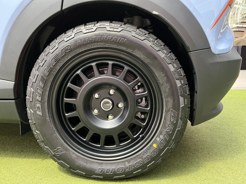 Gaya Mobil Listrik VinFast VF6 Dimodifikasi ala Petualang