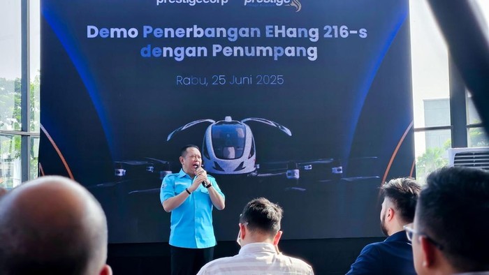 Bamsoet Apresiasi Kesuksesan Uji Terbang Perdana EHang dengan Penumpang
