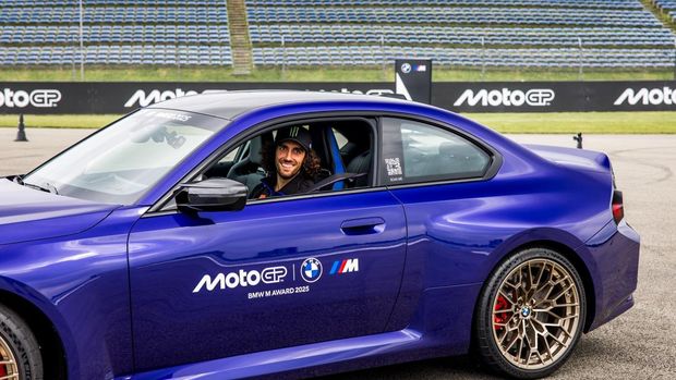Ini Mobil Mewah yang Disiapkan BMW Buat 'Raja Kualifikasi' MotoGP 2025