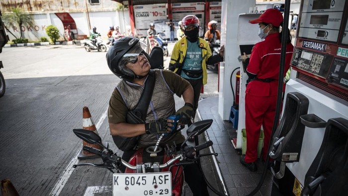 Pajak Bahan Bakar Kendaraan di Jakarta Dipangkas Hingga 80 Persen
